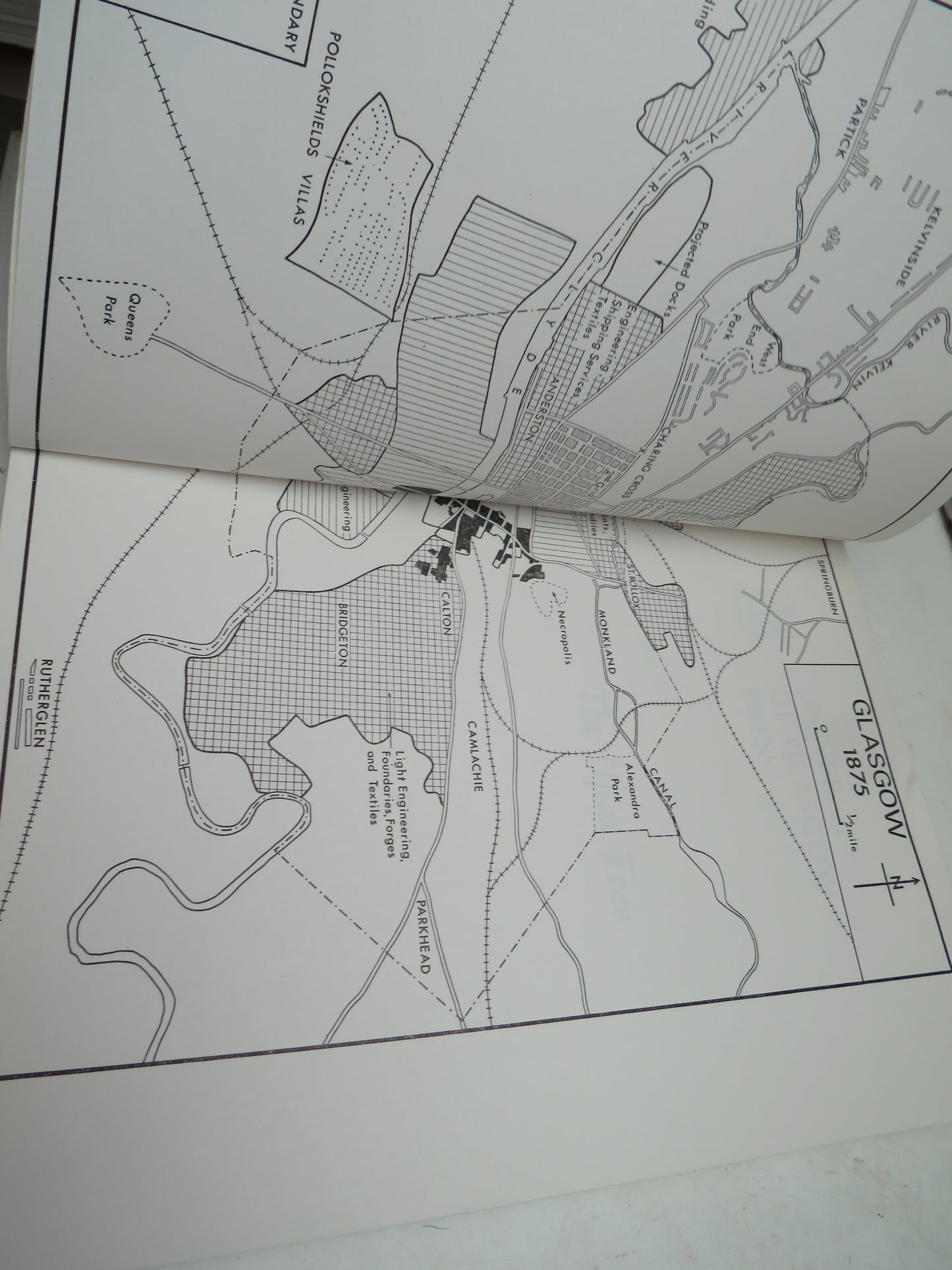 The Upas Tree Glasgow 1875-1975 A Study In Growth and Contraction By S.G. Checkland 1977, book image 4
