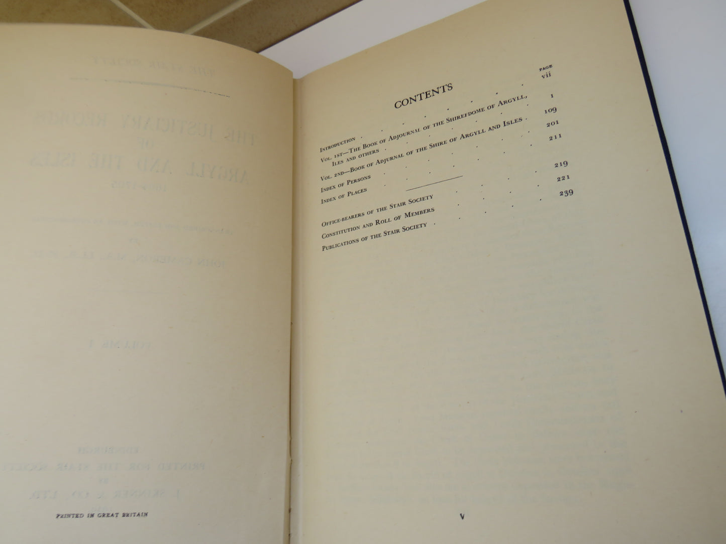 The Justiciary Records of Argyll and The Isles 1664-1705 by John Cameron, Volume I, 1949