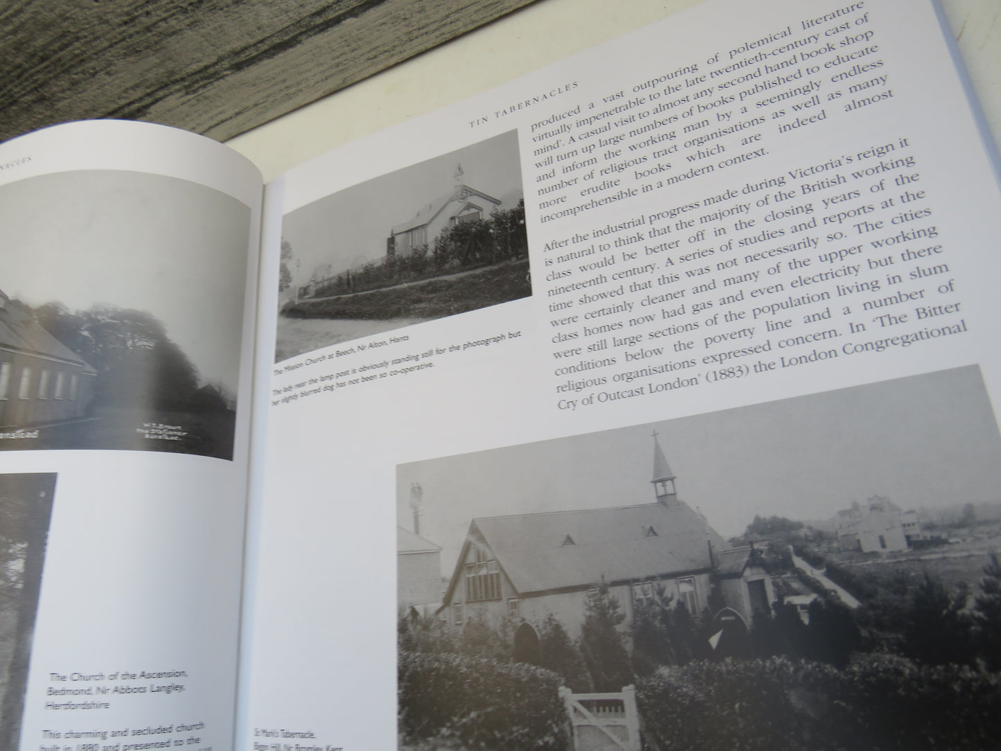 Tin Tabernacles Corrugated Iron Mission Halls, Churches & Chapels of Britain By Ian Smith 2004