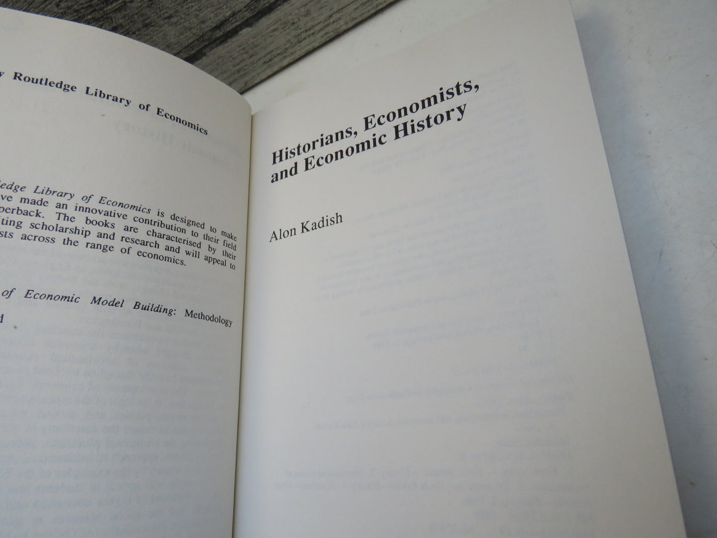 Historians, Economists, and Economic History By Alon Kadish 1991