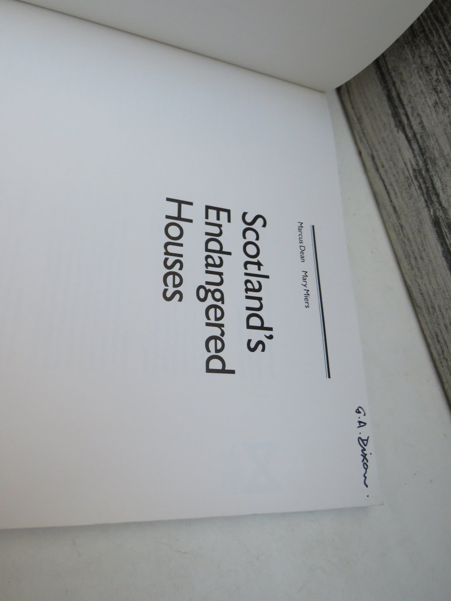 Scotland's Endangered Houses By Marcus Dean & Mary Miers 1990