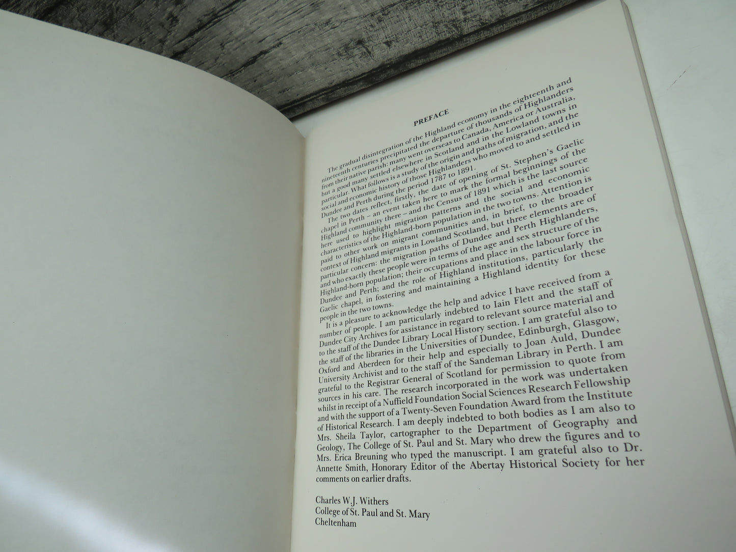 Highland Communities In Dundee and Perth 1787-1891 A Study In The Social History of Migrant Highlanders By Charles W J Withers 1986