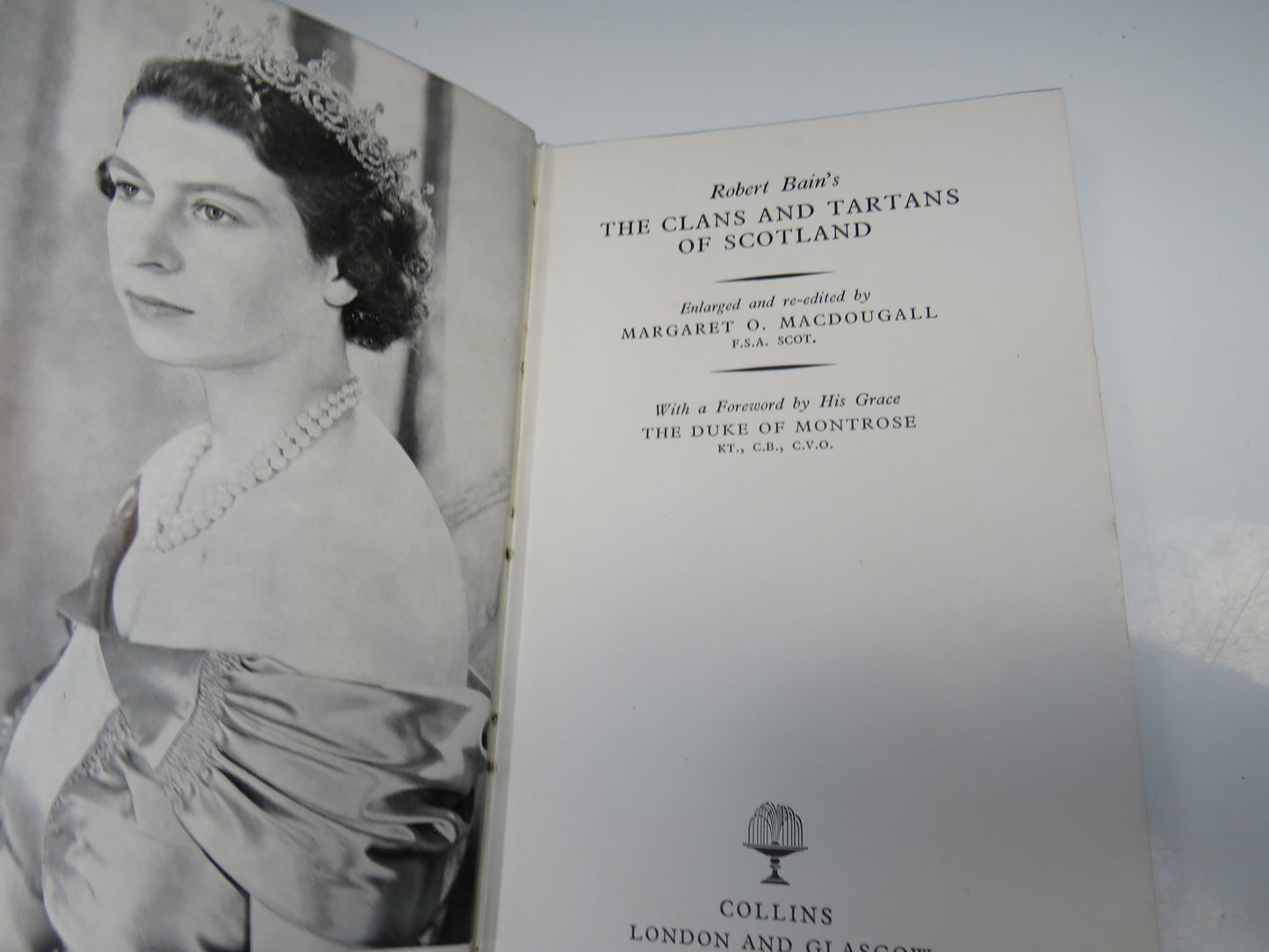 The Clans and Tartans of Scotland By Robert Bain 1953