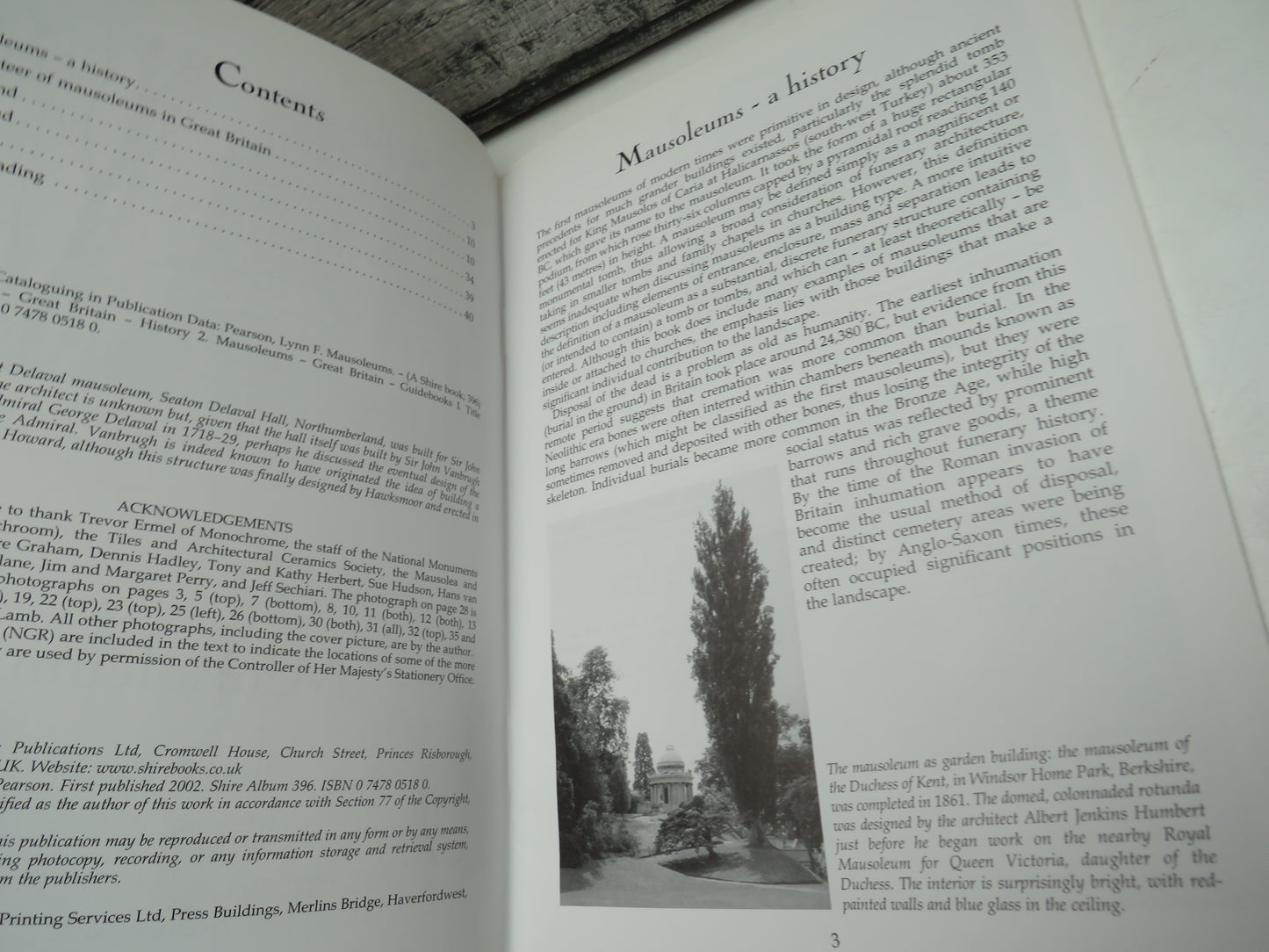 Mausoleums By Lynn F. Pearson A Shire Book 2002