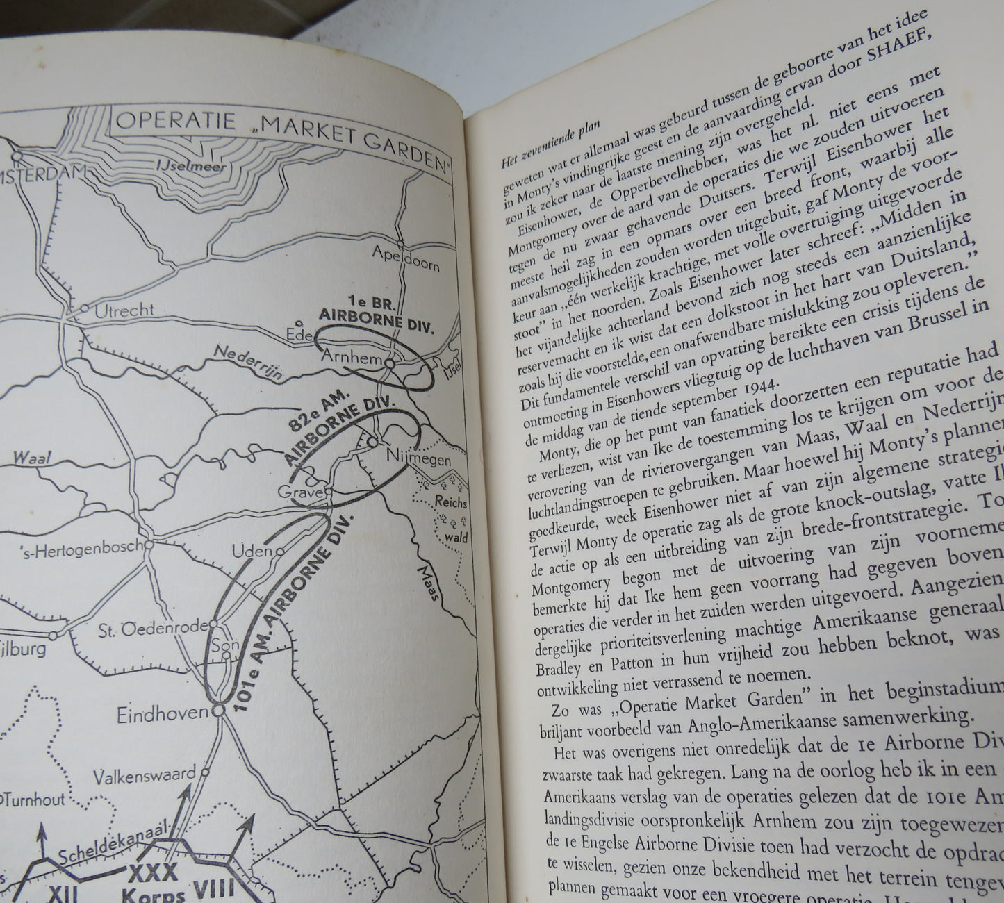 De Slag Om Arnhem by Generaal-Majoor R. E. Urquhart, 1958