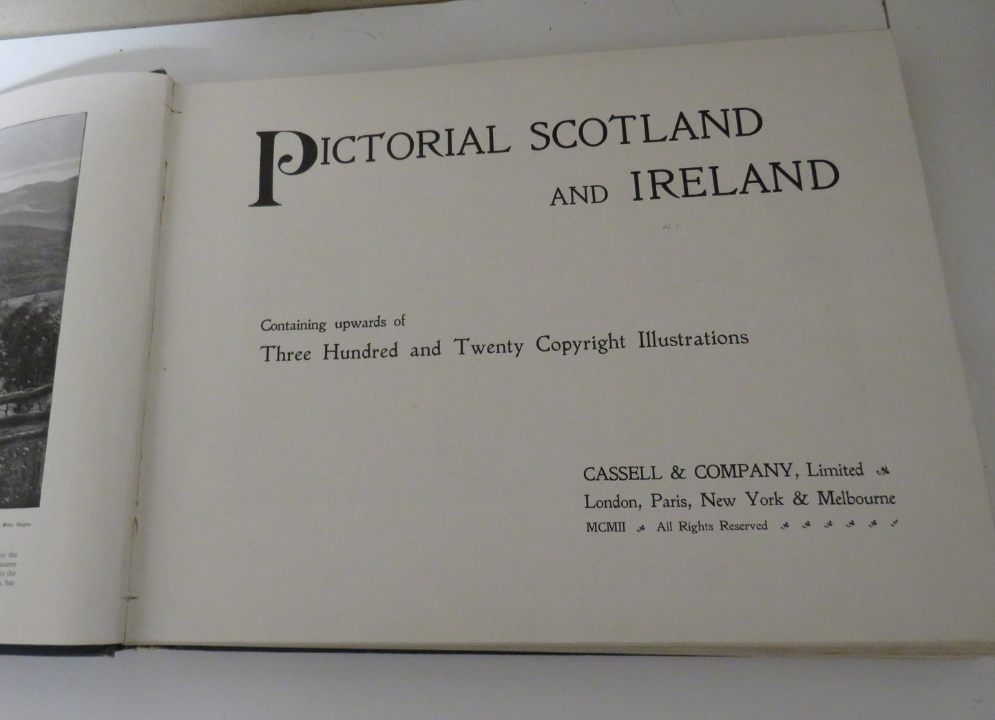Pictorial Scotland and Ireland, Containing Upwards of Three Hundred and Twenty Copyright Illustrations