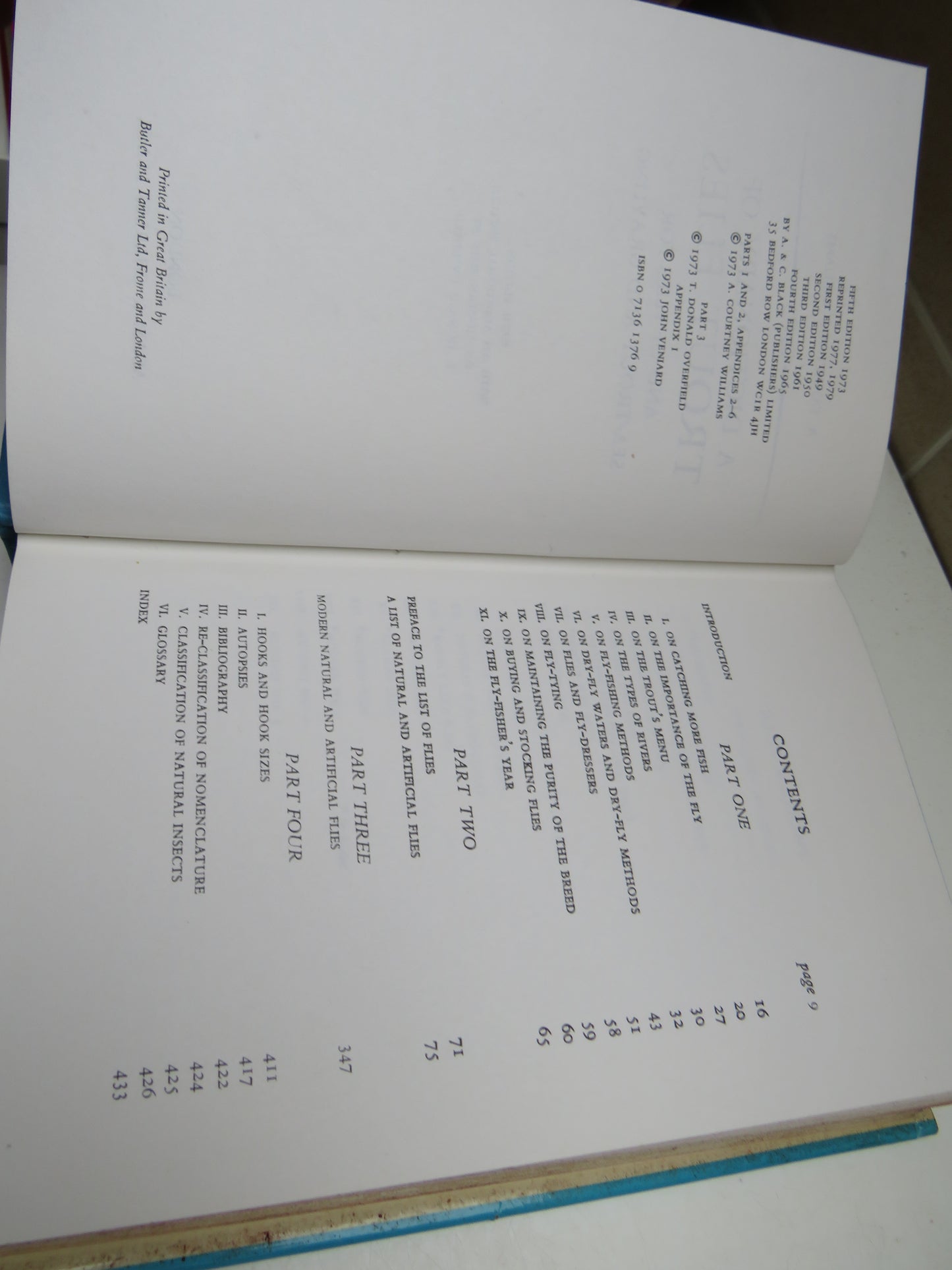 A Dictionary Of Trout Flies and of Flies For Sea-Trout and Grayling By A. Courtney Williams 1973