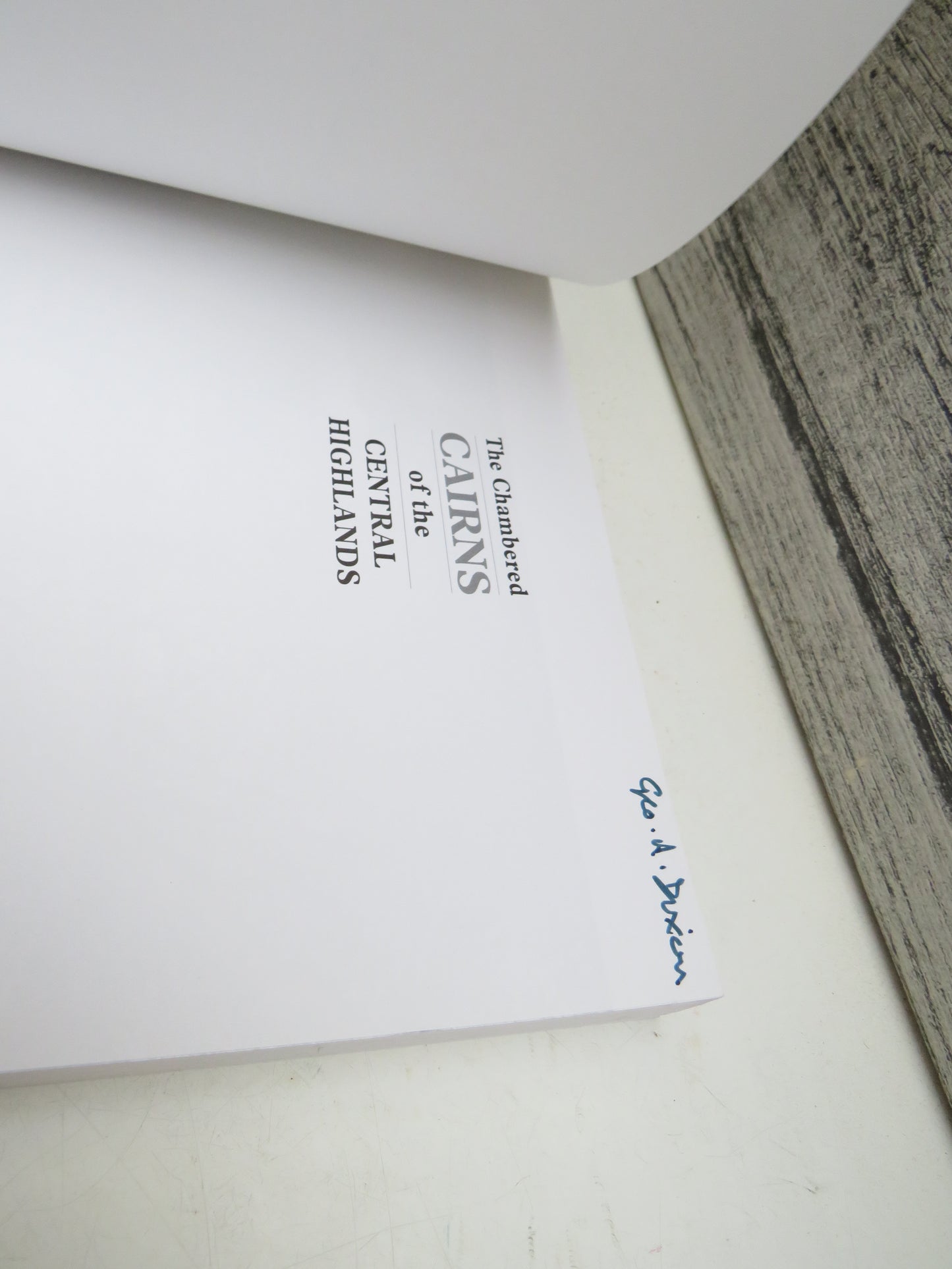 The Chambered Cairns of the Central Highlands An Inventory of the Structures and Their Contents By A. S. Henshall and J. N. G. Ritchie 2001