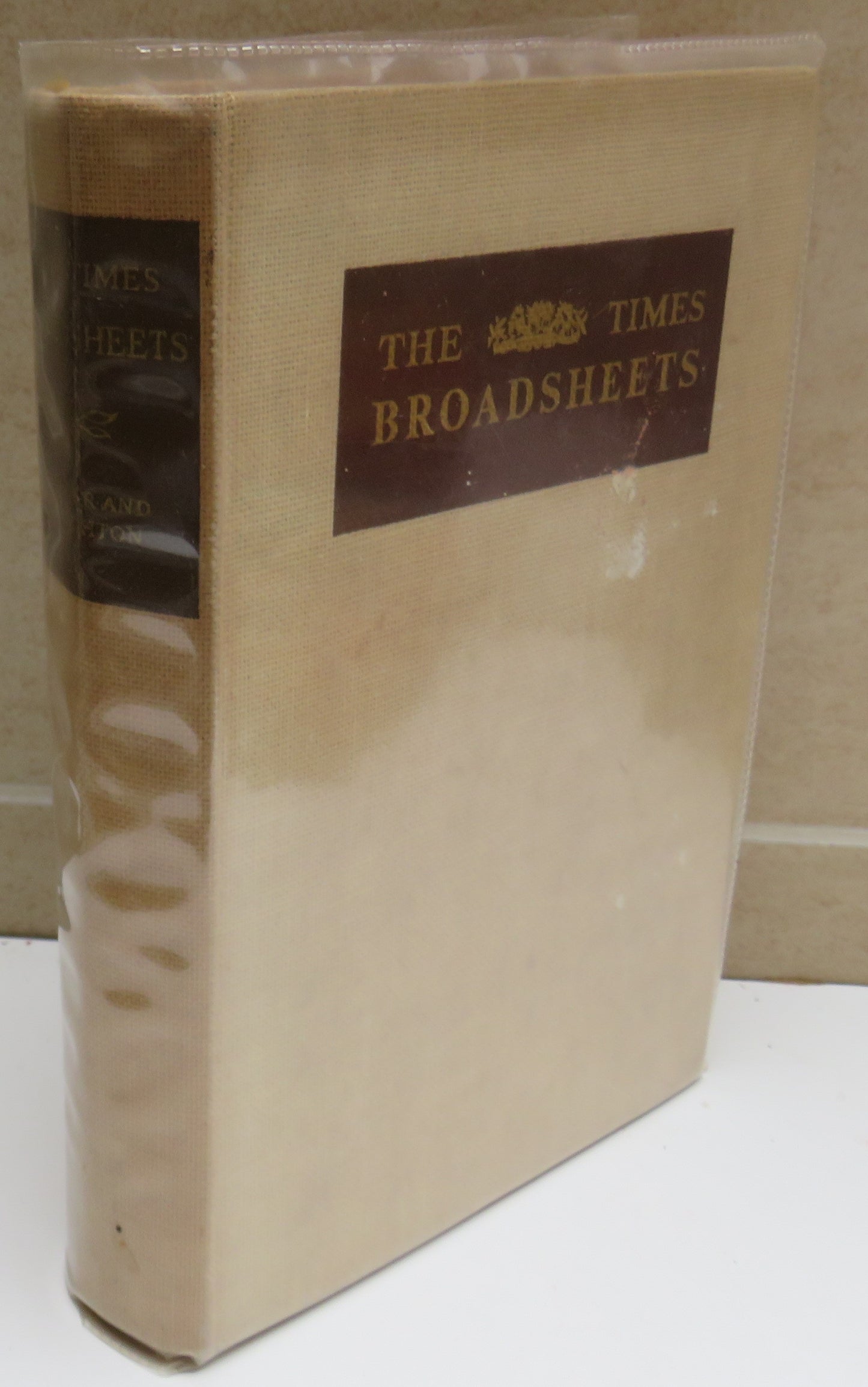 The Times Broadsheets 264 Passages From English Literature Chosen By The Times and Brought Together in One Volume