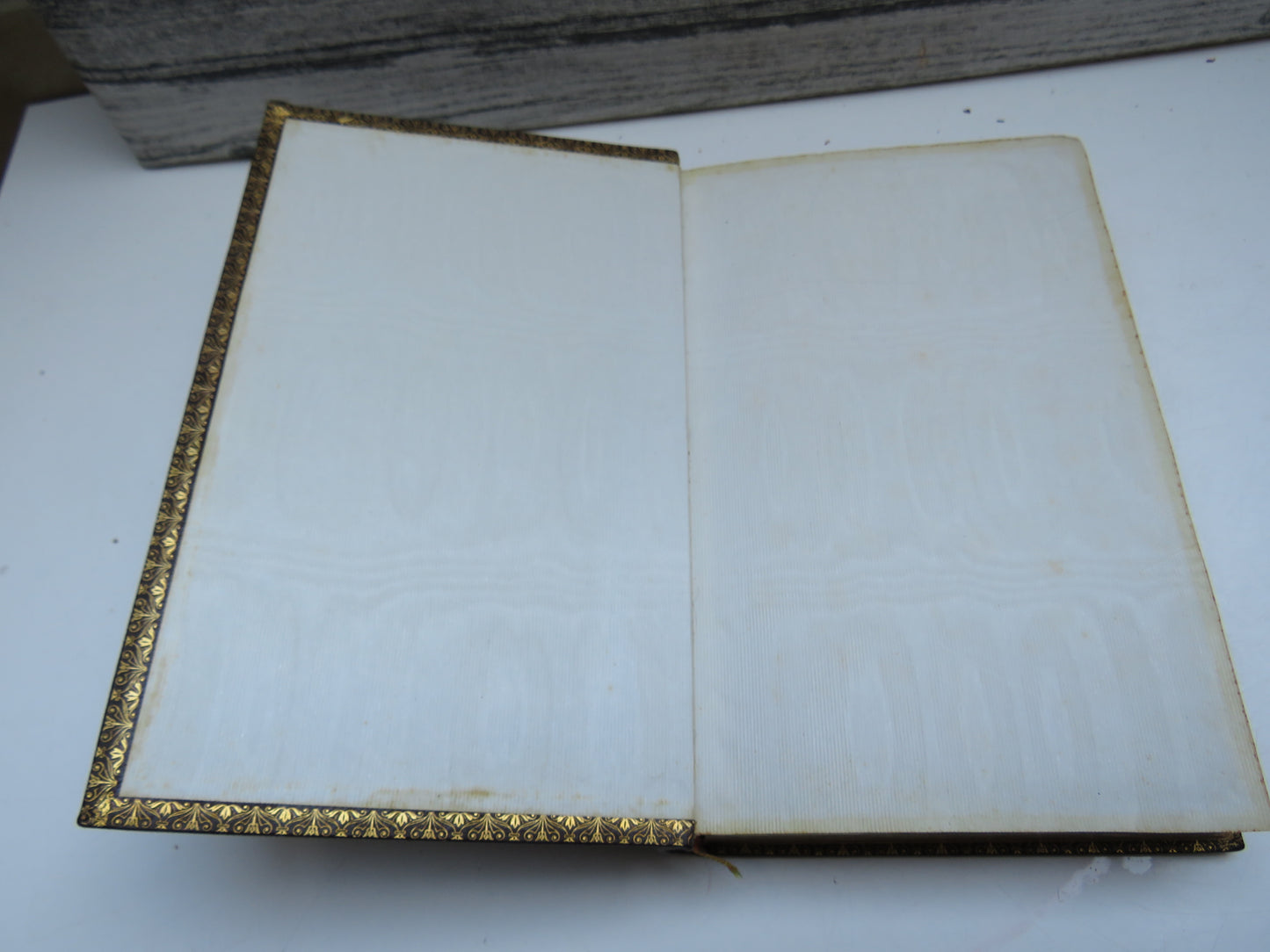 La Femme Forte Conferences Destinees Aux Femmes Du Monde Par Mgr Landriot 1867 Antique French Book
