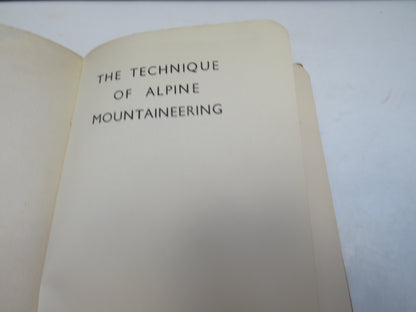 The Technique of Alpine Mountaineering (Mountaineering Guide Book) book image 3
