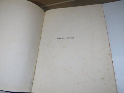 Lorna Doone A Romance of Exmoor by R. D. Blackmore book image 3