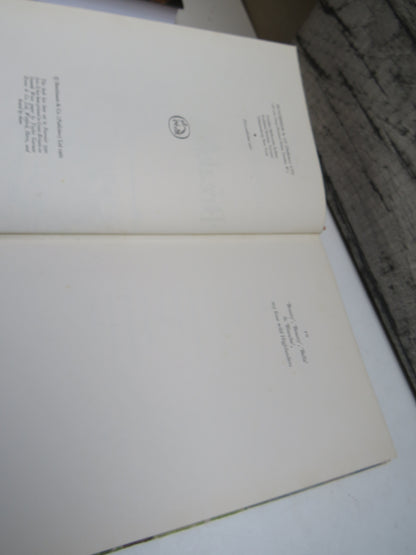 The Sea for Breakfast by Lillian Beckwith, 1961 book image 5