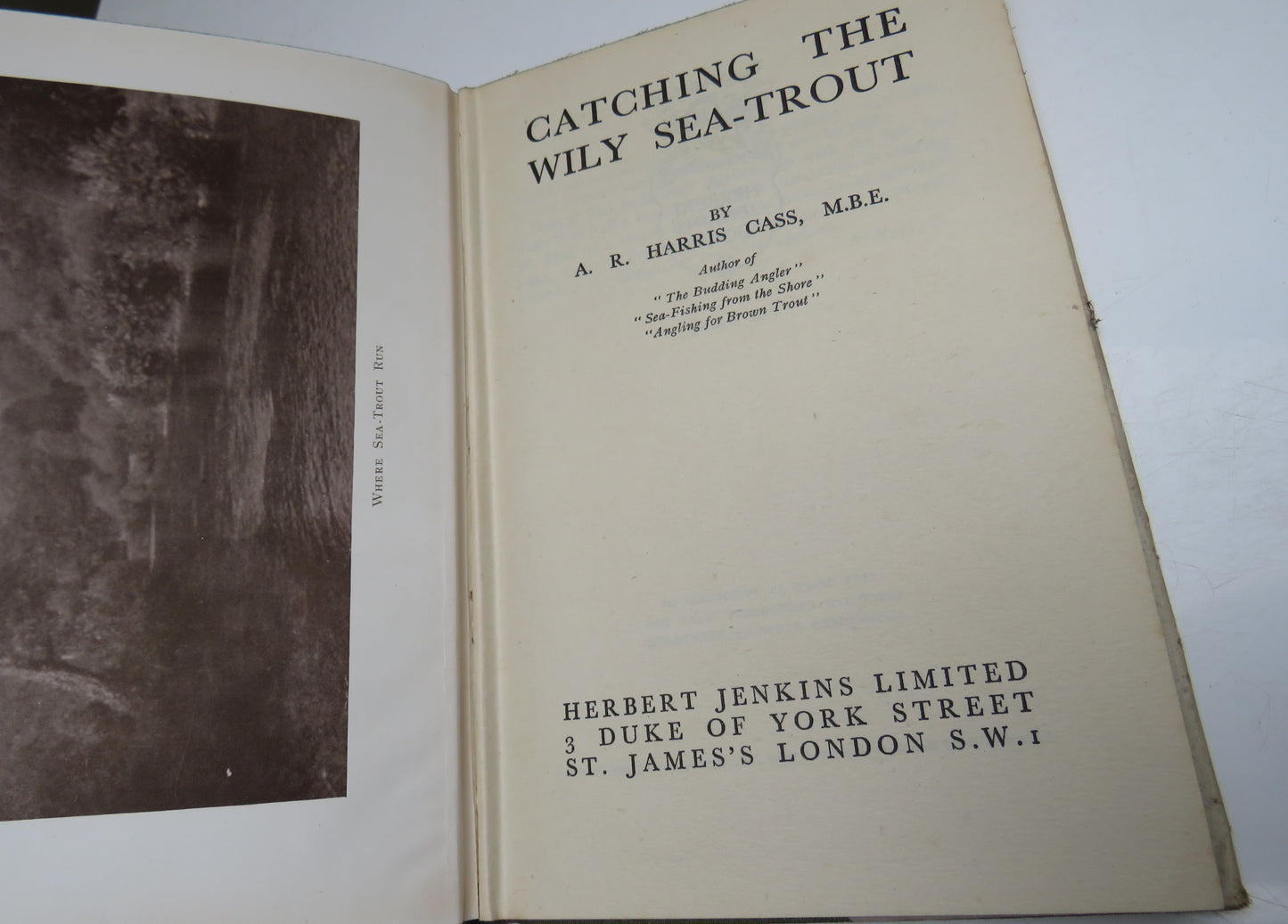 Vintage Book of 'catching the wily sea trout by a r harris cass m b e'