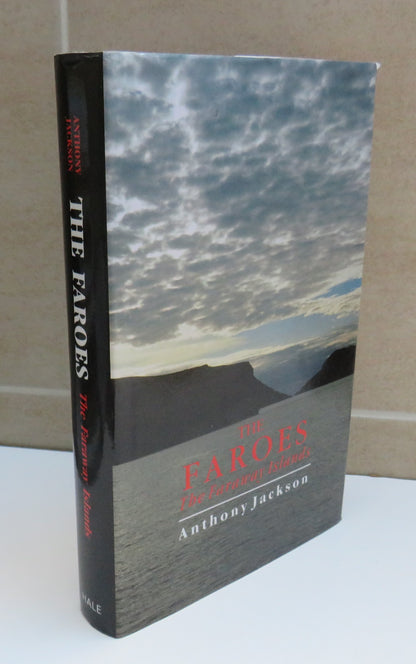 The Faroes, The Faraway Islands by Anthony Jackson, 1991 book image 2