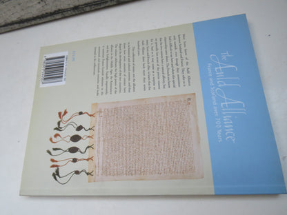 The Auld Alliance France and Scotland Over 700 Years Edited By James Laidlaw 1999 book image 2