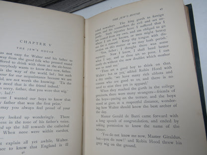In Lincoln Green A Merrie Tale of Robin Hood By The Rev. E. Gilliat 1897