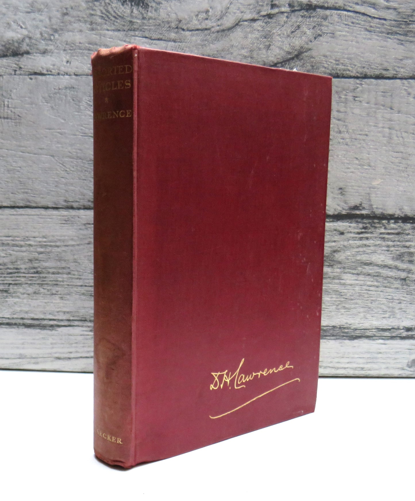 Assorted Articles By D. H. Lawrence 1930