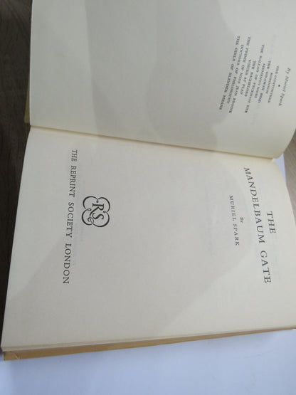 The Mandelbaum Gate By Muriel Spark 1965 book image 2
