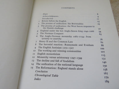 England Before Elizabeth By Helen Cam 1967 book image 6