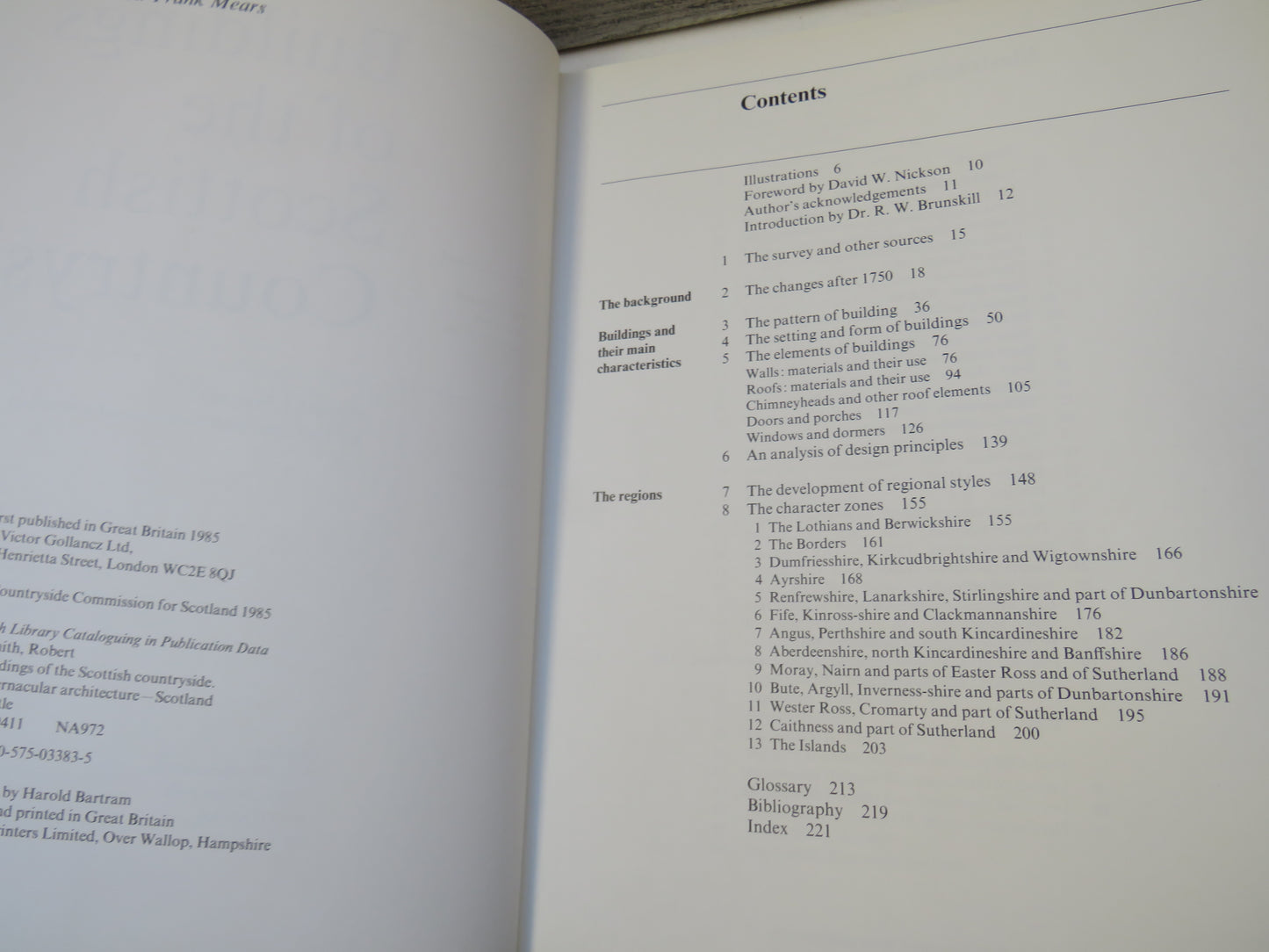 Buildings of the Scottish Countryside By Robert J. Naismith 1985