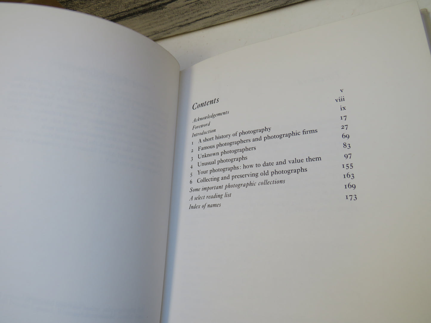 Collecting and Valuing Old Photographs By Peter Castle 1973