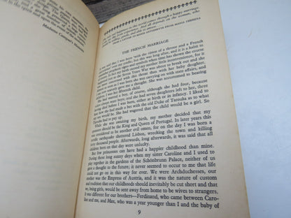 The Queen's Confession, The Story of Marie Antoinette by Victoria Holt (Historical Fiction Book, 196 book image 4
