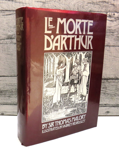 Le Morte D'Arthur By Sir Thomas Malory Illustrated By Aubrey Beardsley 1985 book front cover
