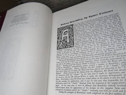 Le Morte D'Arthur By Sir Thomas Malory Illustrated By Aubrey Beardsley 1985 book image 4