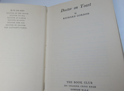 Doctor On Toast By Richard Gordon 1962 book image 6