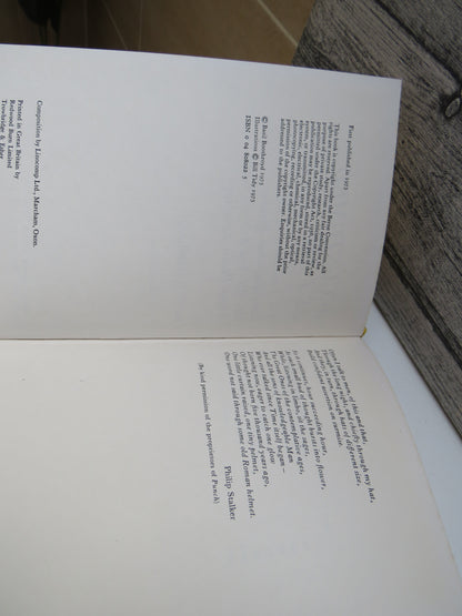 Accustomed As I Am The Loneliness of the Long-Distance Speaker Or, All You'd Never Guess About Public Speaking By Basil Boothroyd 1975