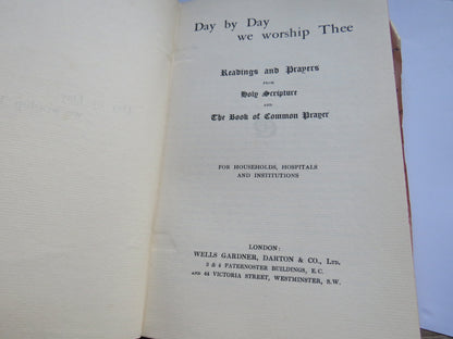 Day By Day We Worship Thee Readings and Prayers From Holy Scripture and The Book of Common Prayer 19 book image 3