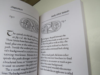 Celtic Design A Beginner's Manual By Aidan Meehan 1996 258 Illustrations book image 5