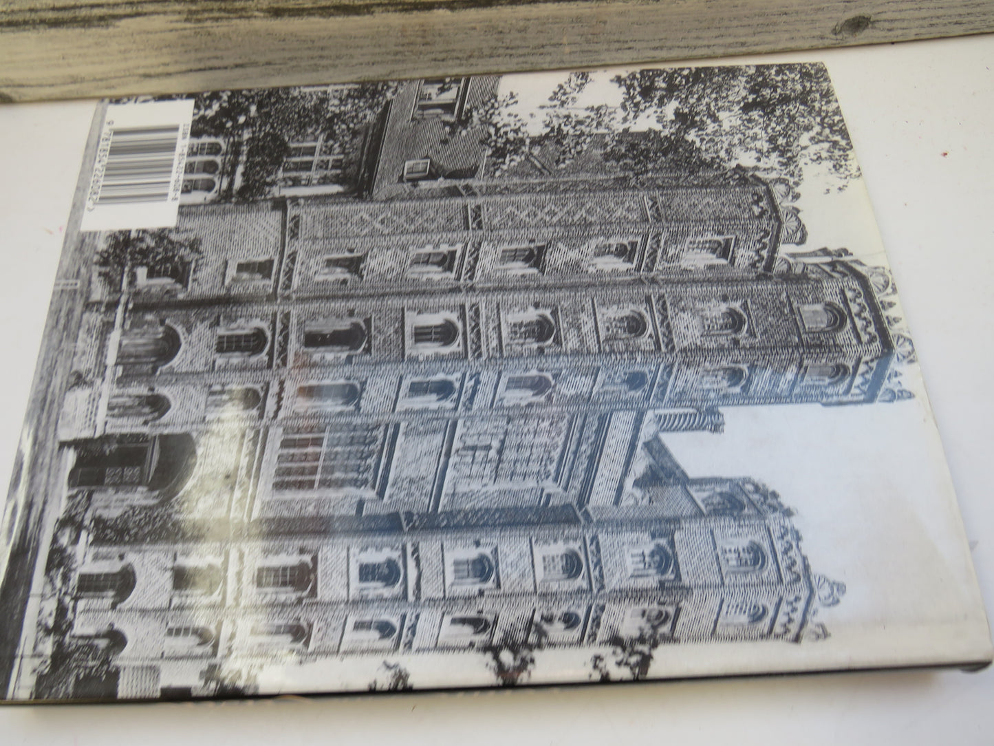 The Decline of the Castle By M. W. Thompson 1987
