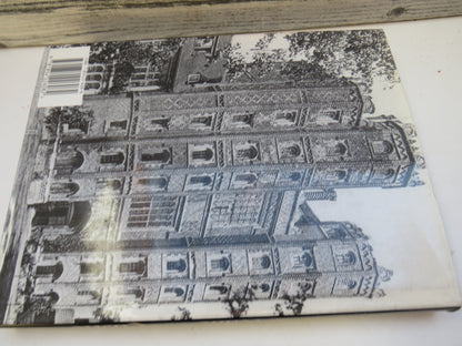 The Decline of the Castle By M. W. Thompson 1987