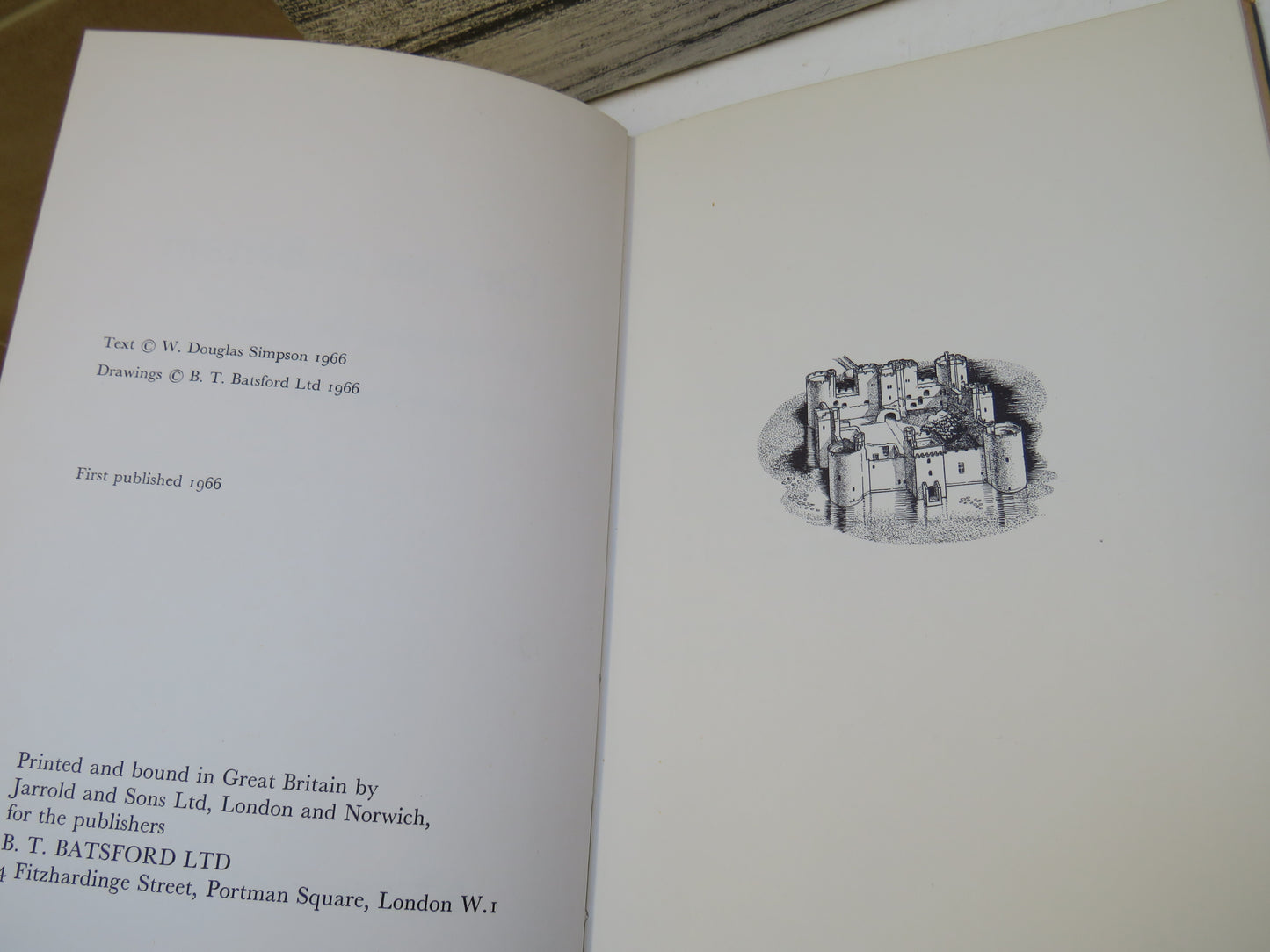 Castles In Britain By W. Douglas Simpson 1966