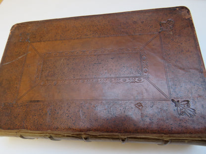 Rare Antique Book - Aur.Theodosii Macrobii V.Cl.& Inlustris Opera 1694 book image 3