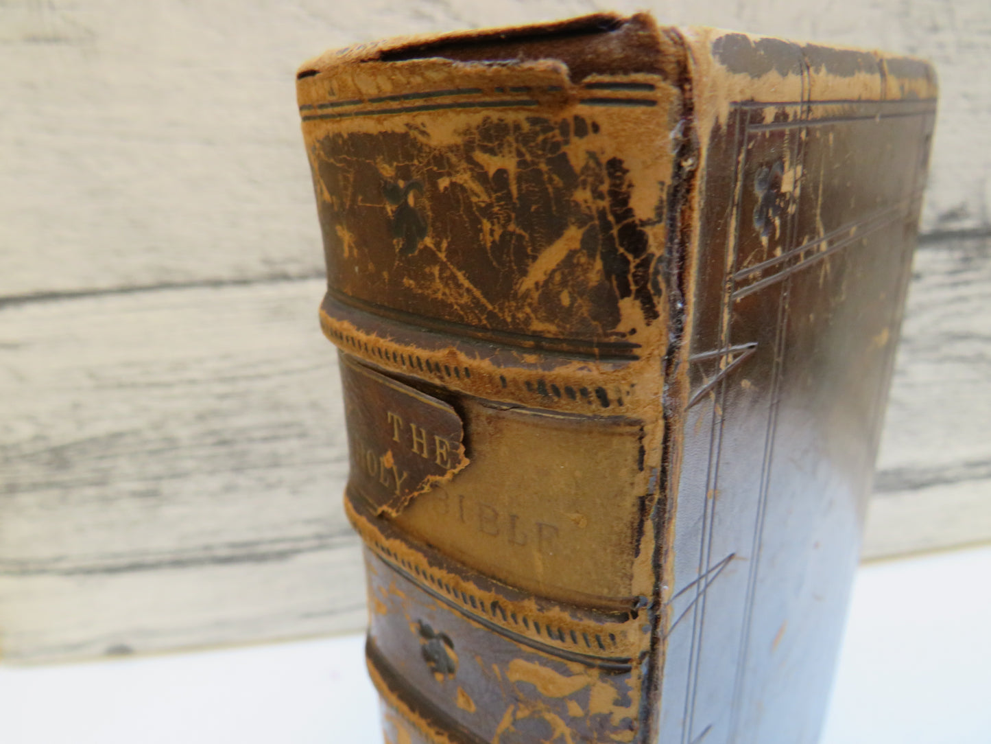 Rare 17thC Antique Book - The Holy Bible Containing The Old Testament and The New 1639 The Genealogies Recorded In The Sacred Scriptures, According To Every Family and Tribe" dated 1638