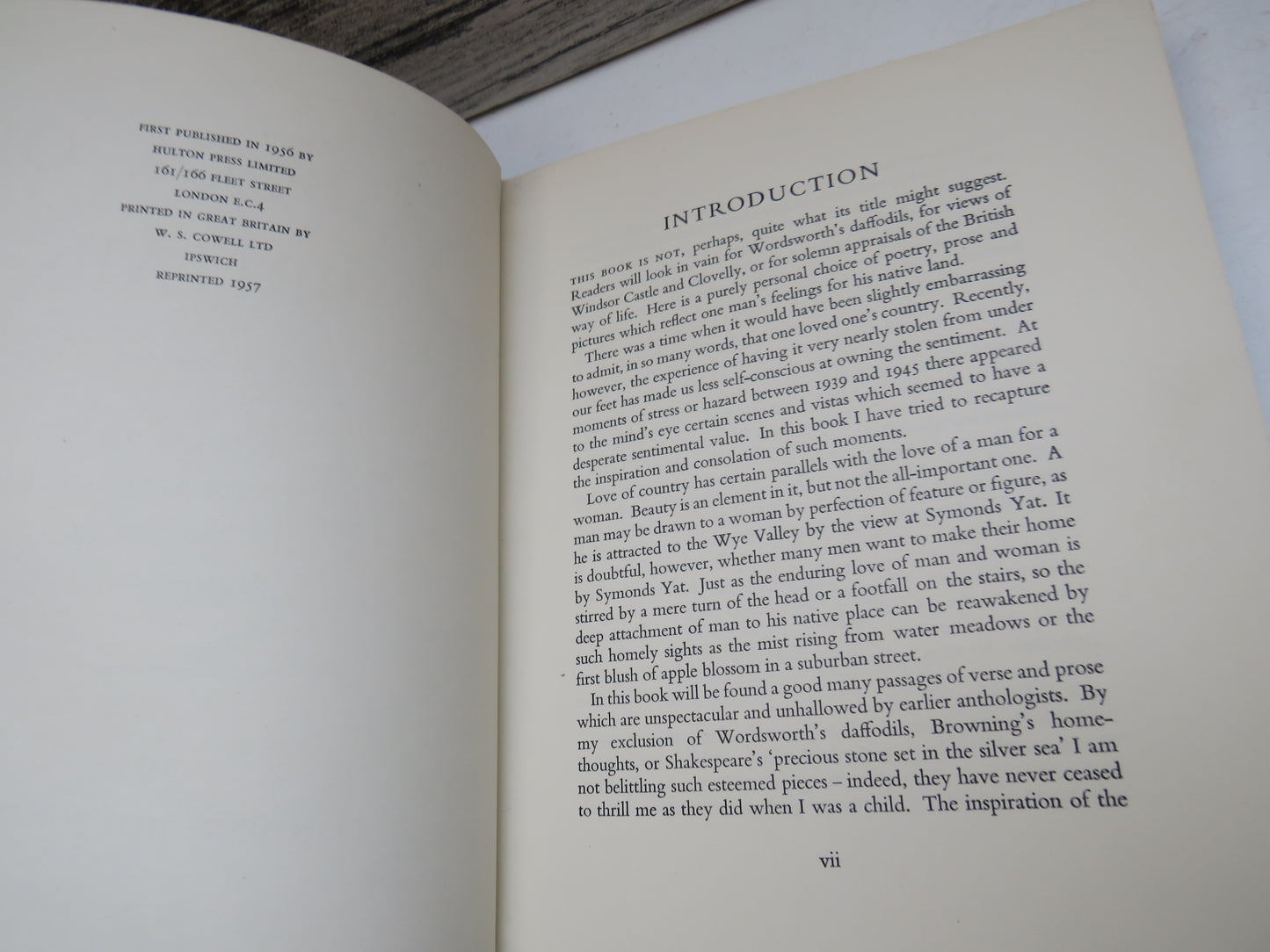 A Book of Britain An Anthology of Words and Pictures Compiled By John Hadfield 1957