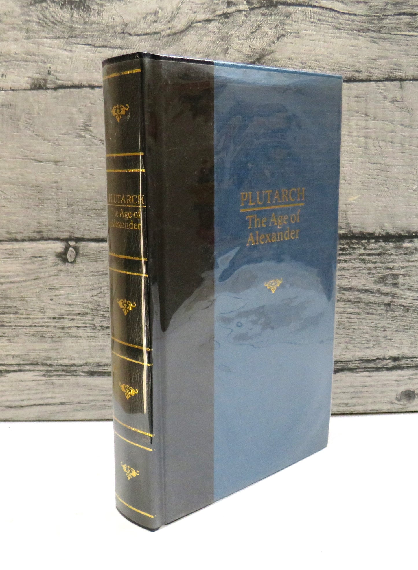 The Age of Alexander Nine Greek Lives By Plutarch 1990