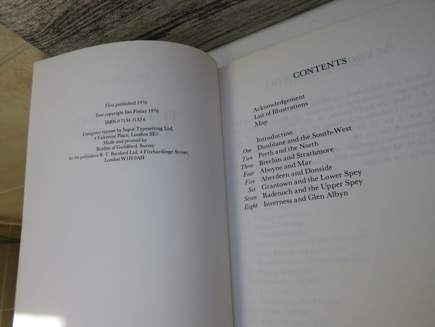 The Central Highlands By Ian Finlay 1976