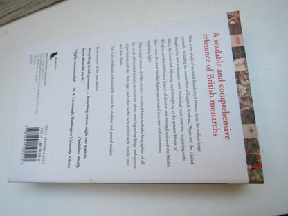 A  Brief History of British Kings & Queens By Mike Ashley 2002 book image 2