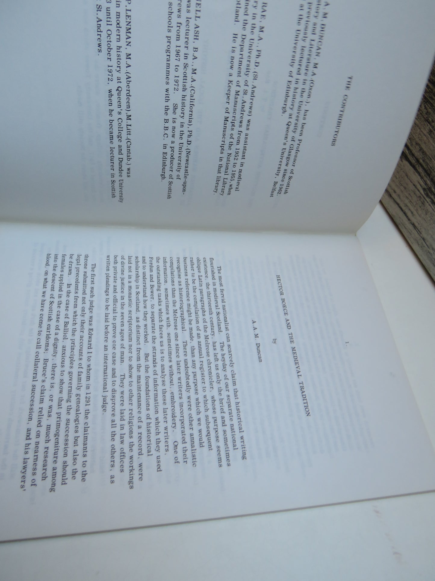 Scots Antiquaries and Historians Dundee Abertay Historical Society No 16 1972