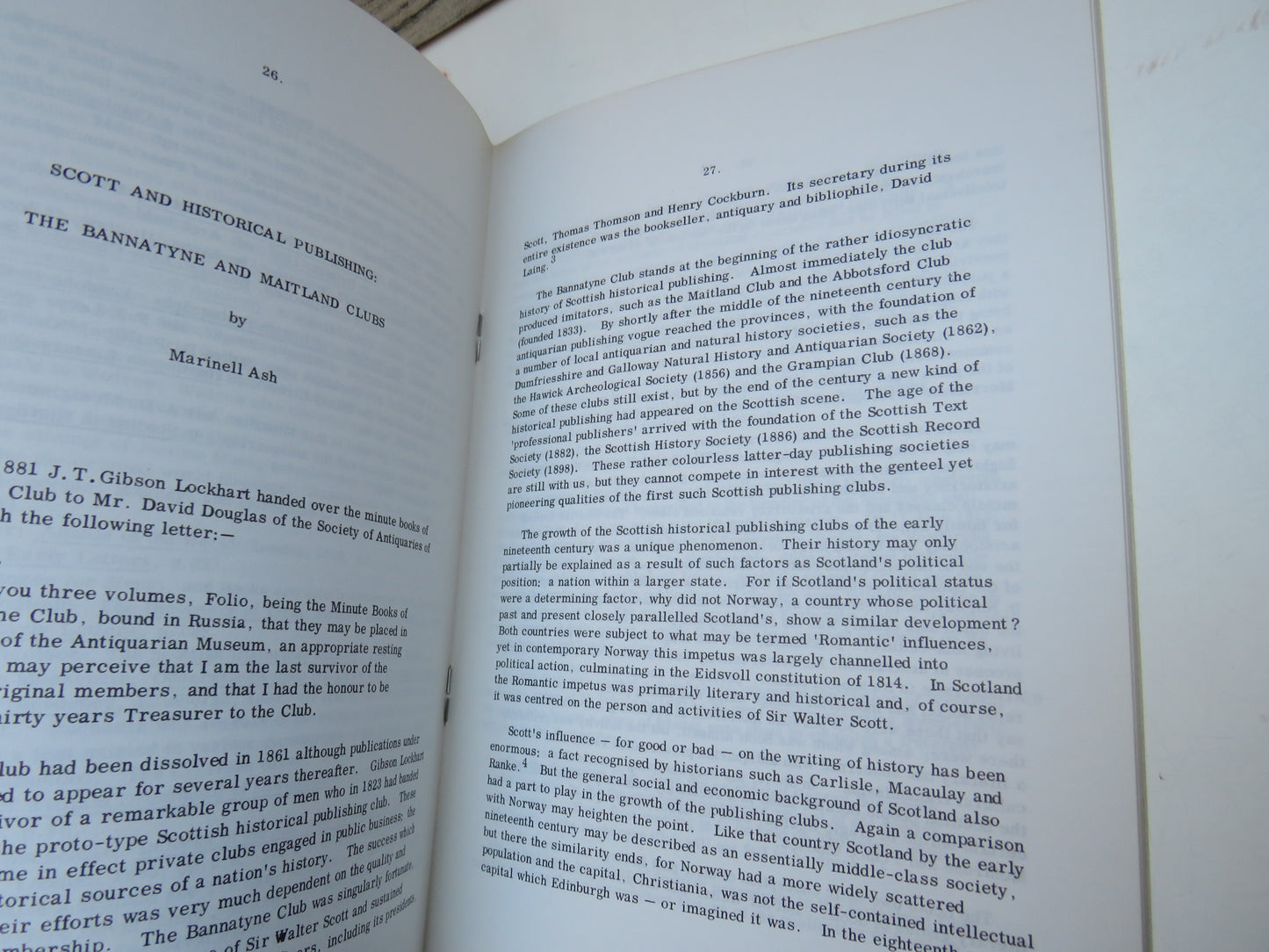 Scots Antiquaries and Historians Dundee Abertay Historical Society No 16 1972