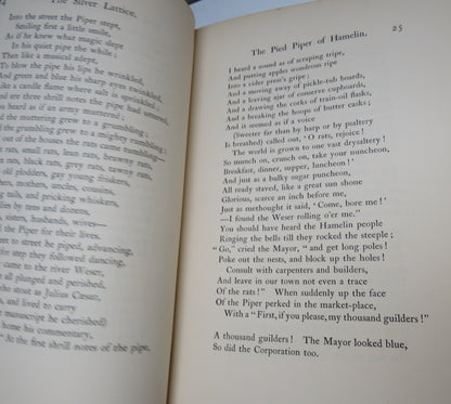 The Silver Lattice, A Book of Verses for Boys and Girls, Edited by Richard Wilson book image 5