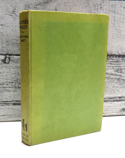 Gulliver's Travels by Jonathan Swift book front cover