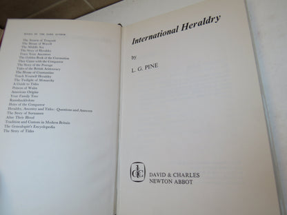International Heraldry By L. G. Pine 1970 book image 3