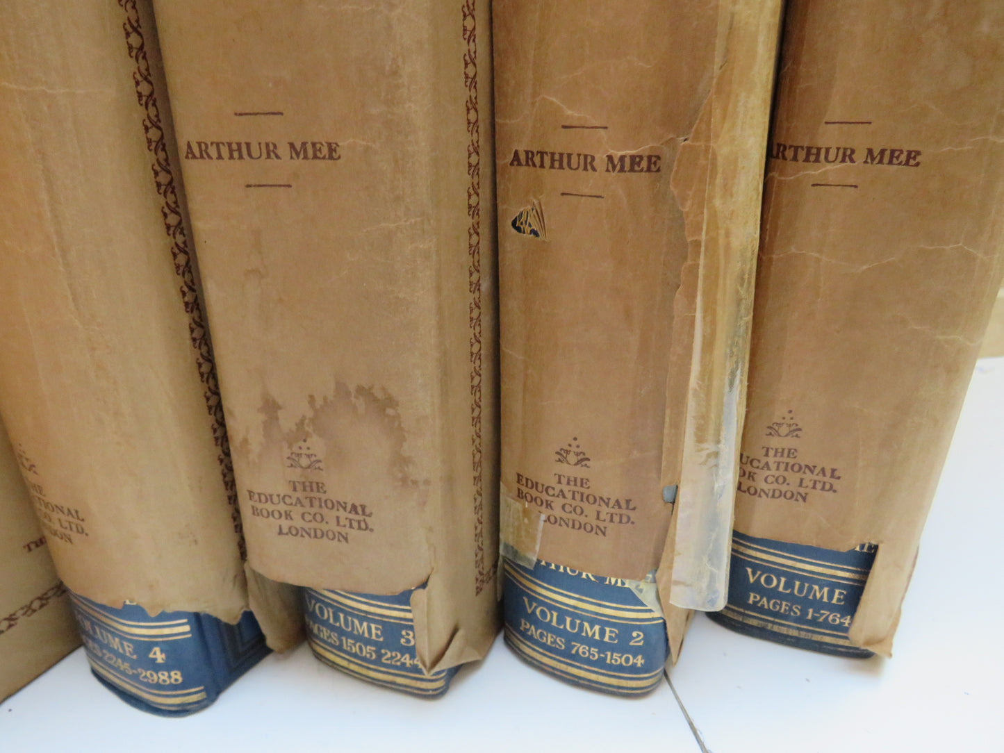 The Children's Envyclopedia Edited by Arthur Mee Volume 1 - 10