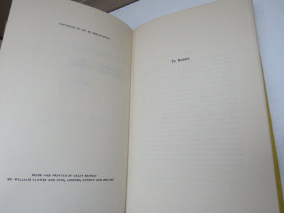The Raising Of The Queen By Jerry Korn 1962 book image 4