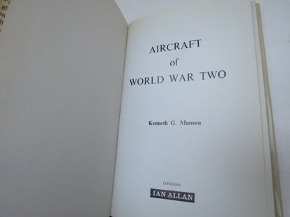 Aircraft of World War Two By Kenneth G. Munson 1969 book image 3